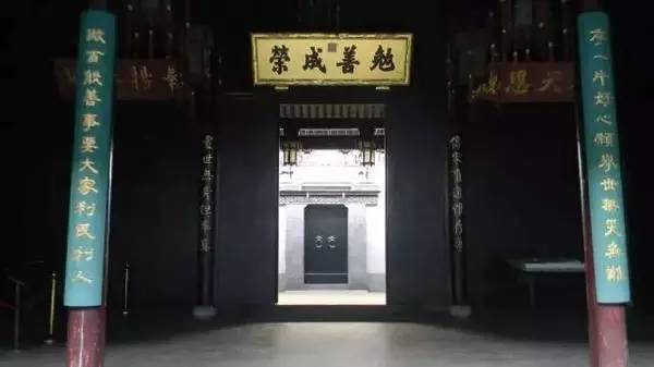无极富泰最新招聘信息揭秘，小巷特色小店等你来探索！