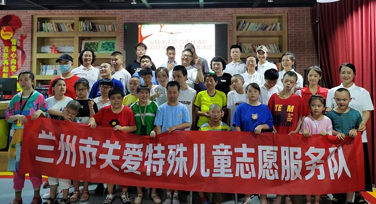 深圳歌剧院，爱与陪伴的日常故事