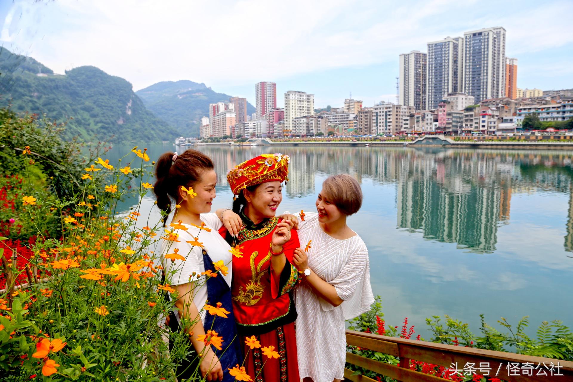 湖北籍明星闪耀娱乐圈，璀璨星光照亮舞台