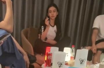 揭秘吸烟男明星背后的故事及其影响