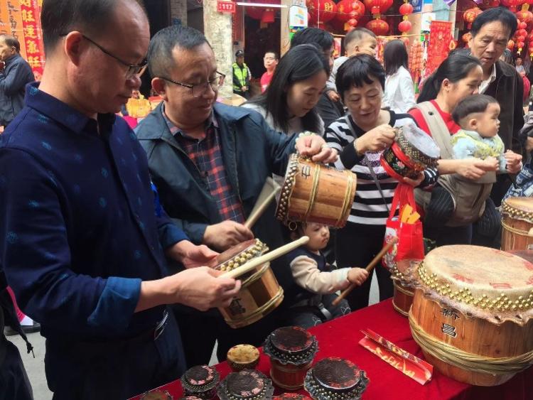 商都最新事件，温馨欢乐的市集之旅